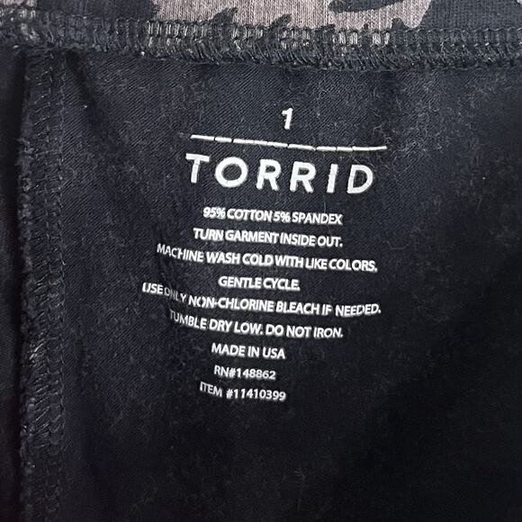 Torrid Floral Skull Print Leggings Plus Size 1 1X Dark Botanical Grunge Goth - Picture 3 of 3